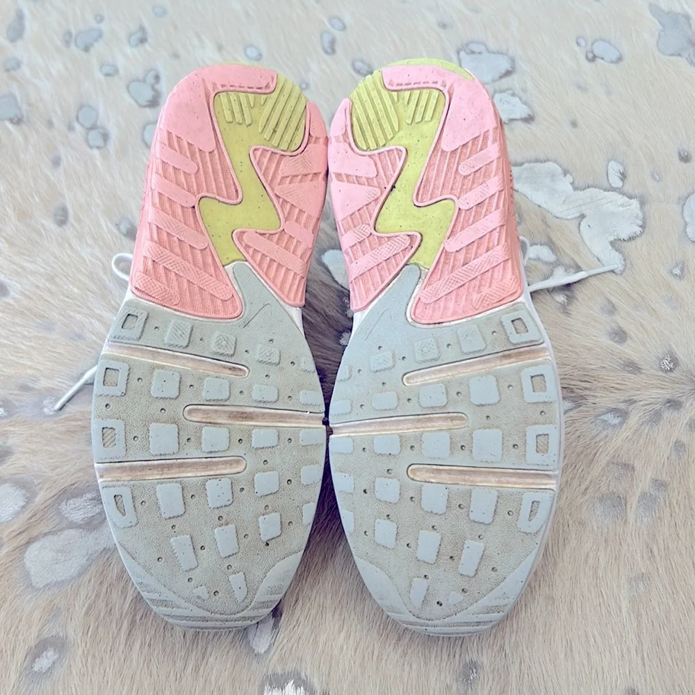 Multi colored cool toned Nike Air Max girls size 4.5 - Picture 3 of 5